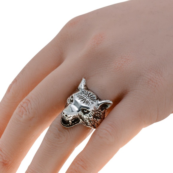 Gucci Anger Forest Wolf Head Cocktail Ring - Picture 5 of 5